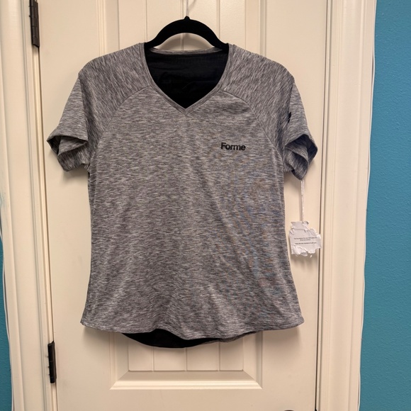 NWT Forme Ace Vneck - Picture 2 of 5